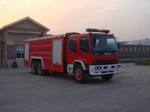 湖北江南 江特 260马力 6×4 水罐消防车(JDF5240GXFSG110W)整拆件