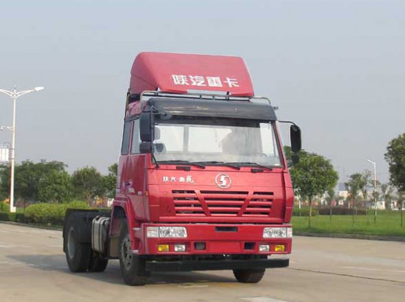 陕汽 奥龙重卡 300马力 4×2 牵引车(SX4186TL351)整拆件
