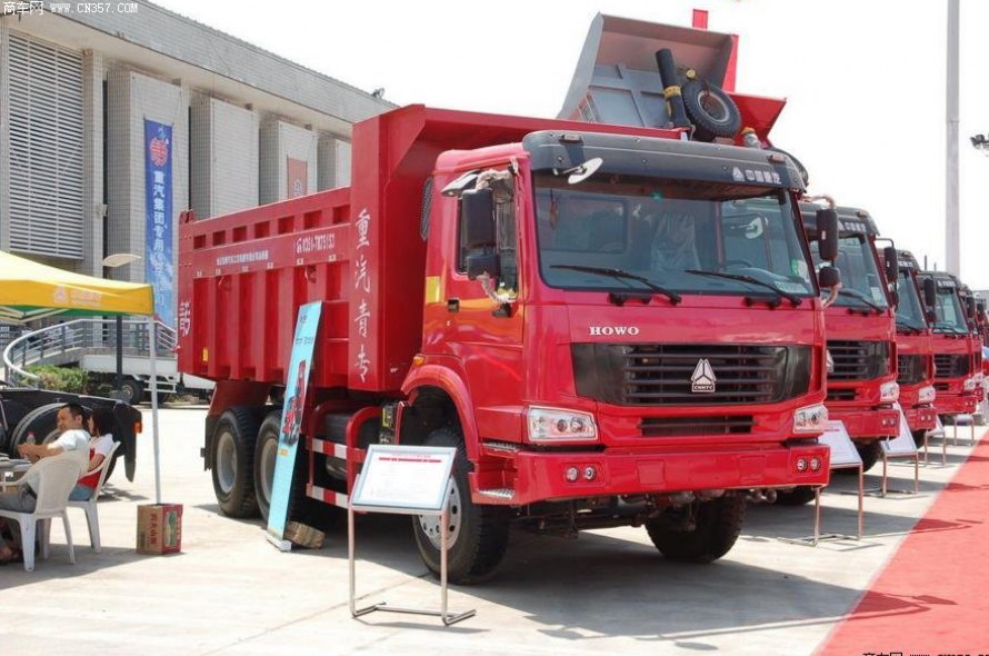 中国重汽 HOWO重卡 266马力 6×4 自卸车(ZZ3257M2949B)整拆件
